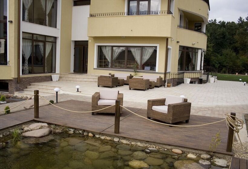 בית מלון כפרי Anthimos