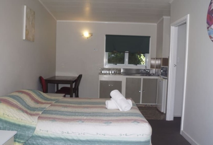 בית מלון כפרי Apple Motor Inn