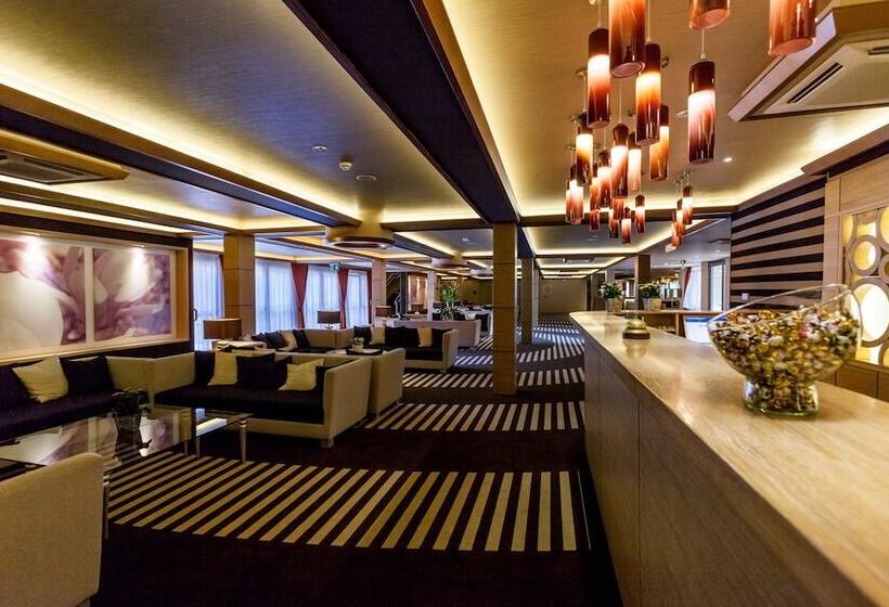 ホテル Aquaticum Debrecen Termal & Wellness