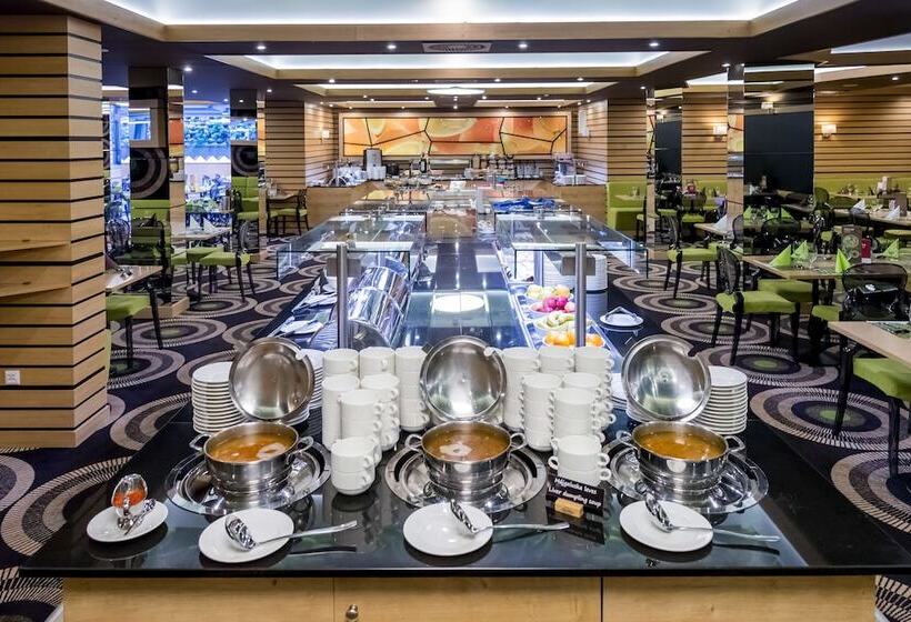 ホテル Aquaticum Debrecen Termal & Wellness