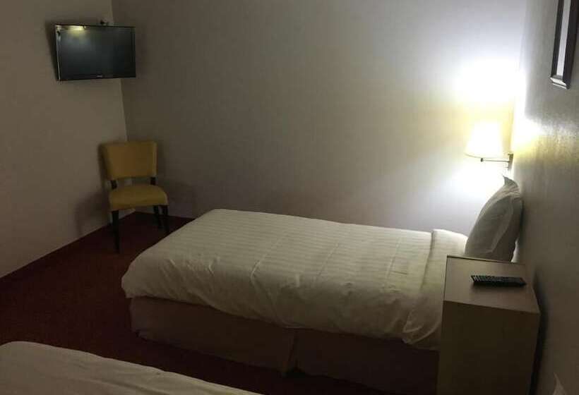 Отель Logis Auberge Des Moissons