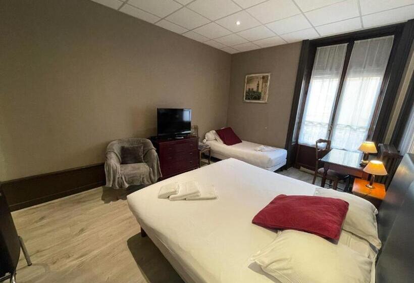 هتل Authentic By Balladins, Hôtel Le Carré D Aix