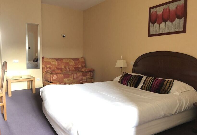 בית מלון כפרי Auv