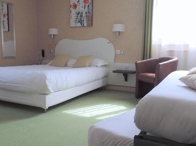 בית מלון כפרי Auv