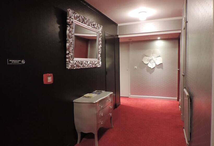 בית מלון כפרי Auv