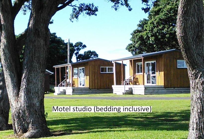 בית מלון כפרי Belt Road Seaside Holiday Park