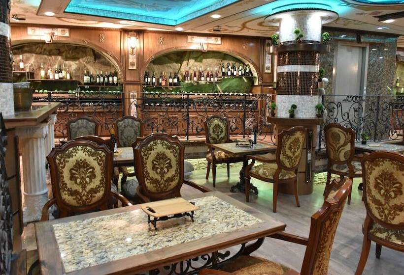 Boutique Hotel Boris Palace & Restaurant