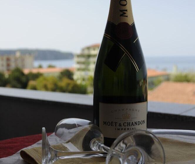 هتل Branca Ritamadre