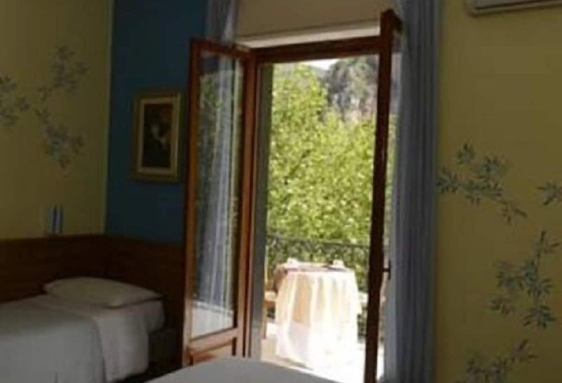 هتل Branca Ritamadre