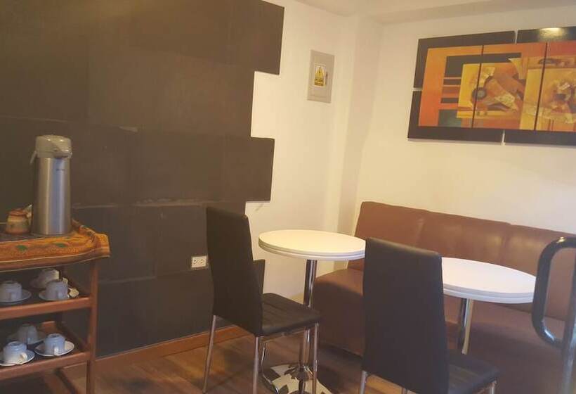 Отель Casona Les Pleiades