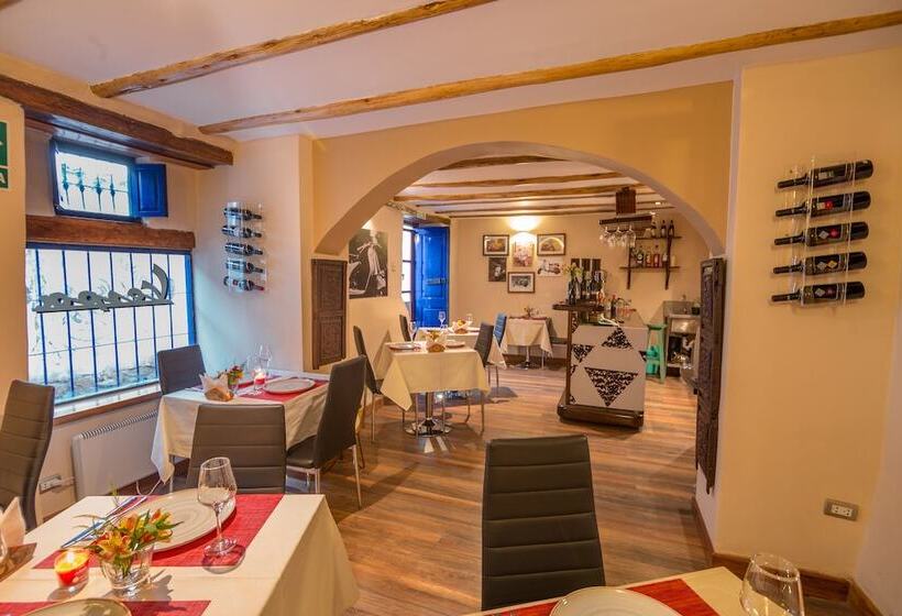 Отель Casona Les Pleiades