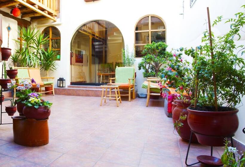 Отель Casona Les Pleiades