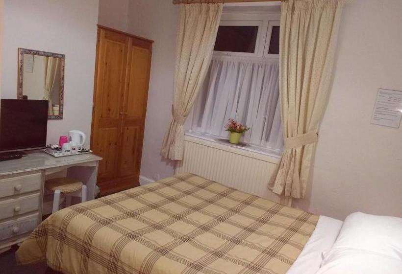 בית מלון כפרי Chadwick House