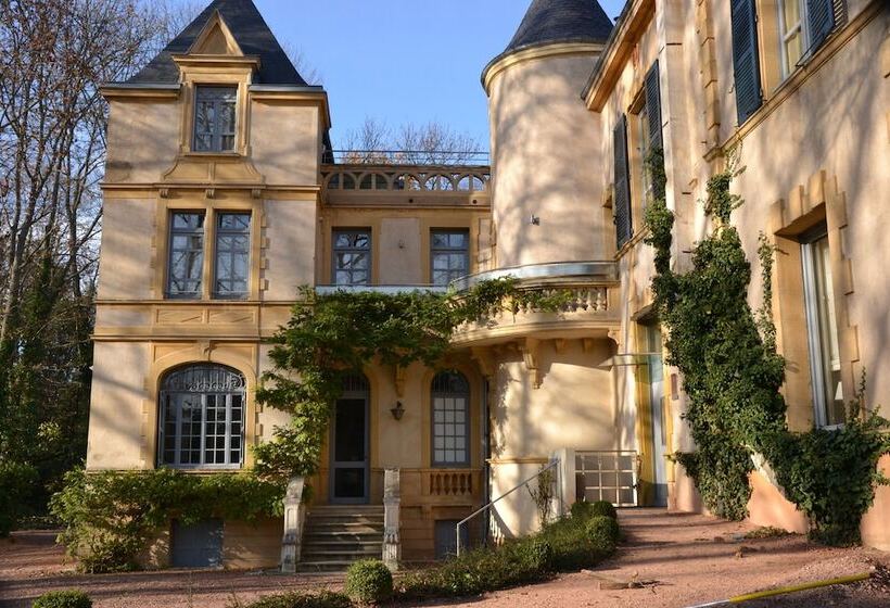 فندق Château De Champlong Table Hôtel  Golf & Spa