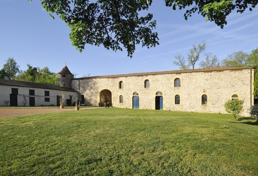 בית מלון כפרי Château De Champlong Table Hôtel  Golf & Spa