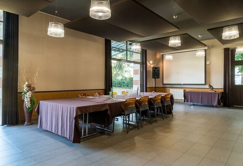 Отель Château De La Barbinière