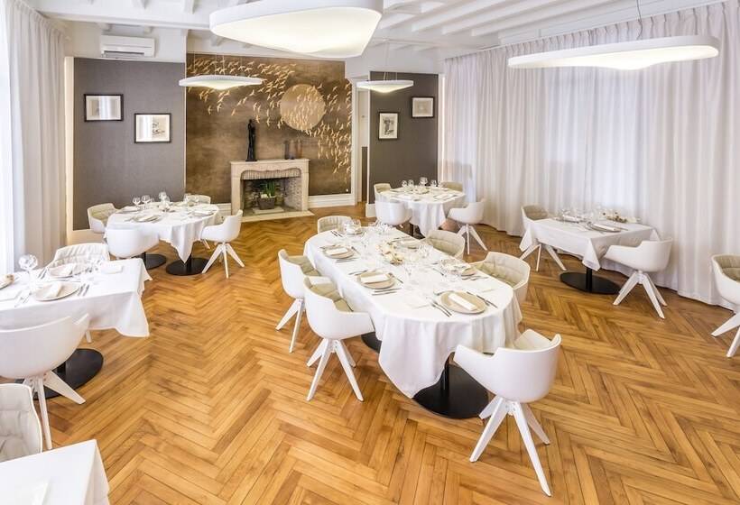 Отель Château De La Barbinière