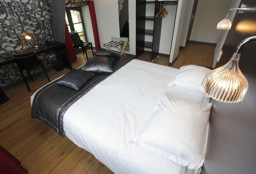 Отель Château De La Barbinière