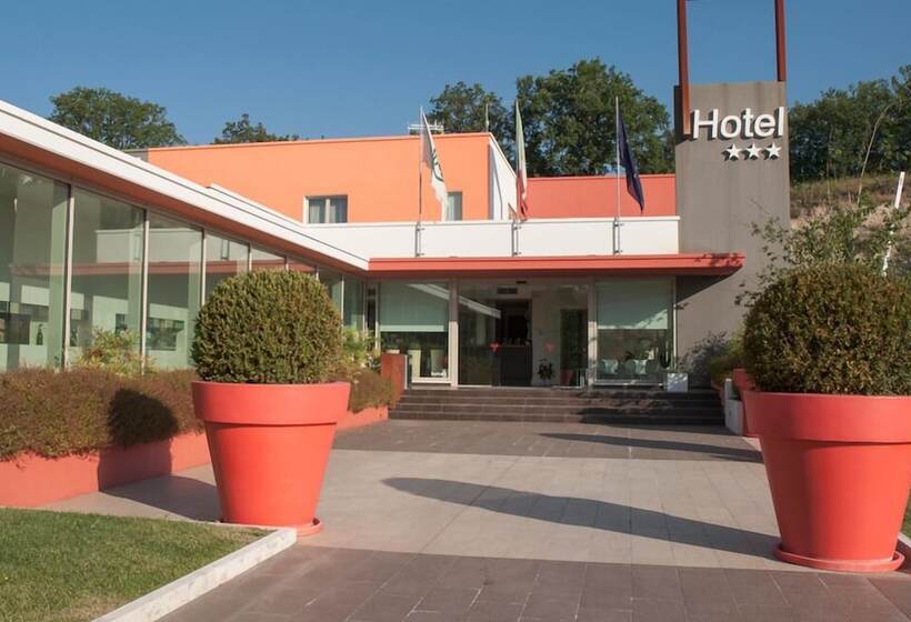 בית מלון כפרי Cluentum