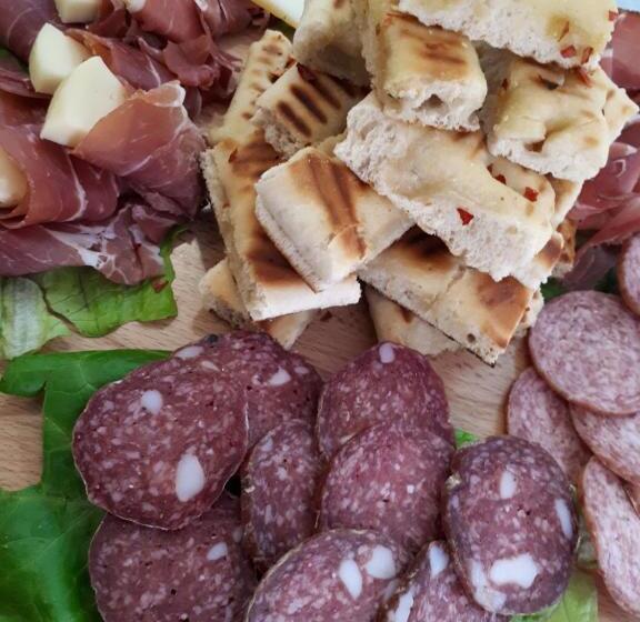 בית מלון כפרי Cluentum