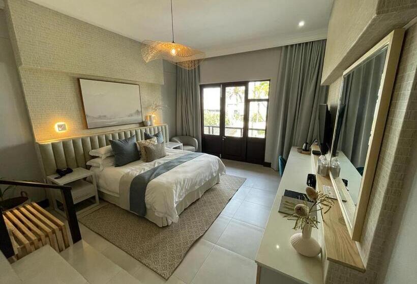 Отель Coco De Mer Boutique