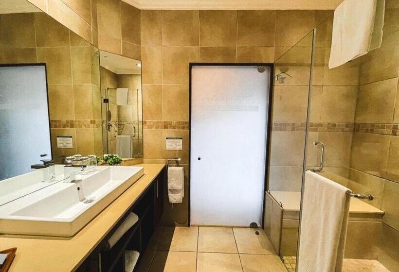 Отель Coco De Mer Boutique