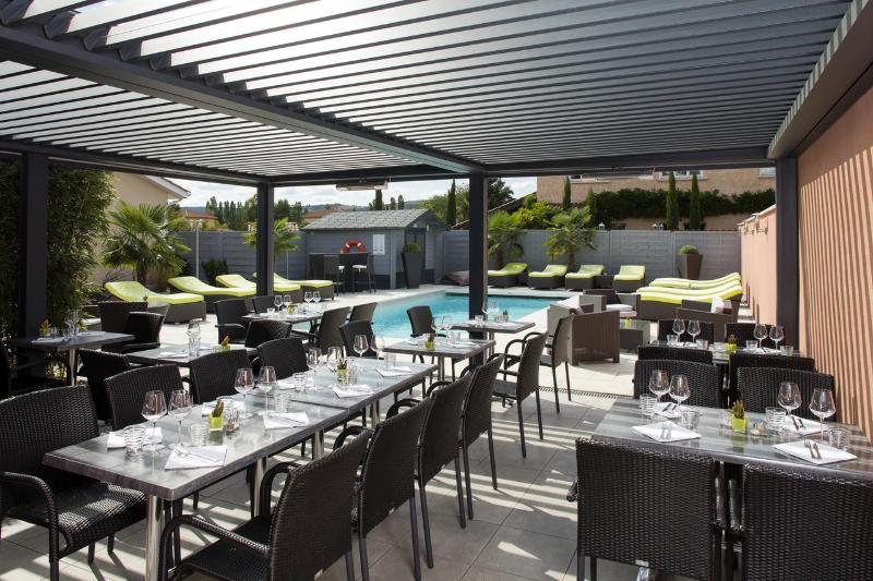 酒店 Contact Hôtels Les Pierres Dorées