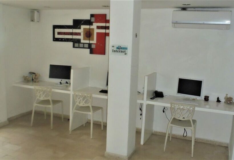 בית מלון כפרי Coral Reef