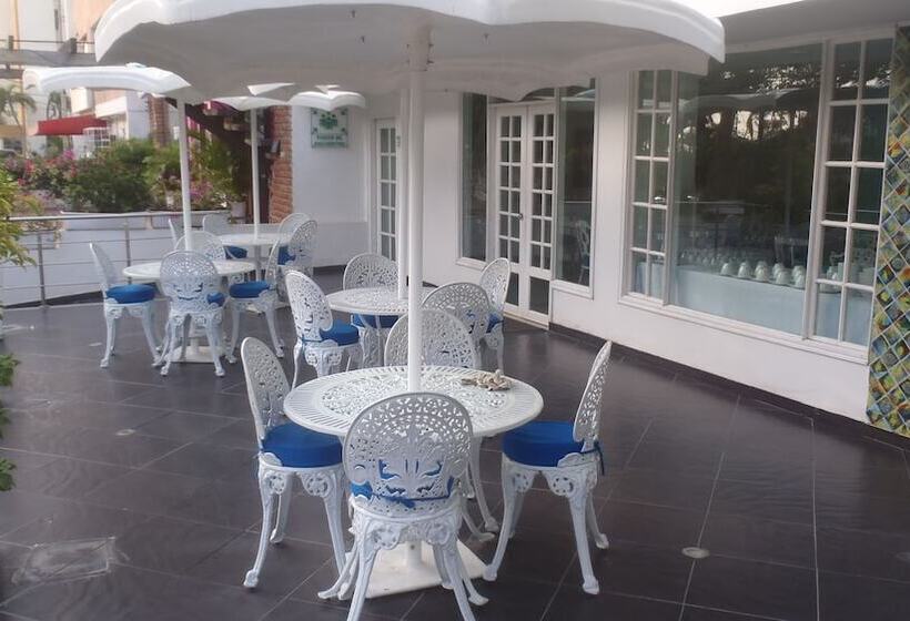 בית מלון כפרי Coral Reef