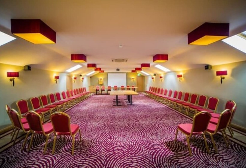 בית מלון כפרי Curran Court