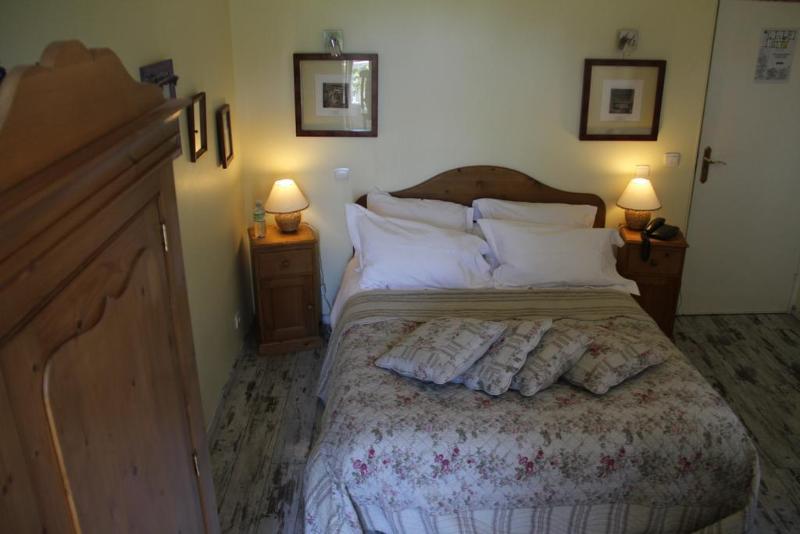 호텔 Logis Hôtel De La Chapelle