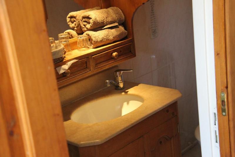 호텔 Logis Hôtel De La Chapelle