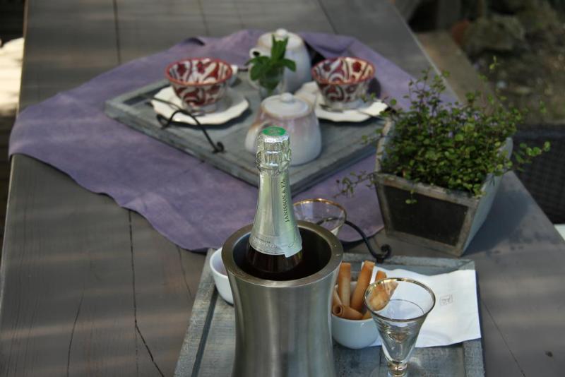 호텔 Logis Hôtel De La Chapelle