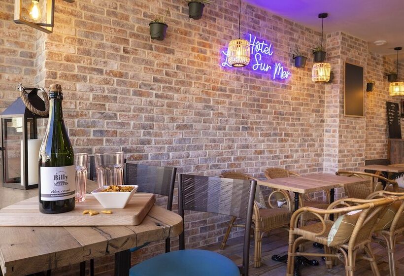 ホテル De Lion Sur Mer