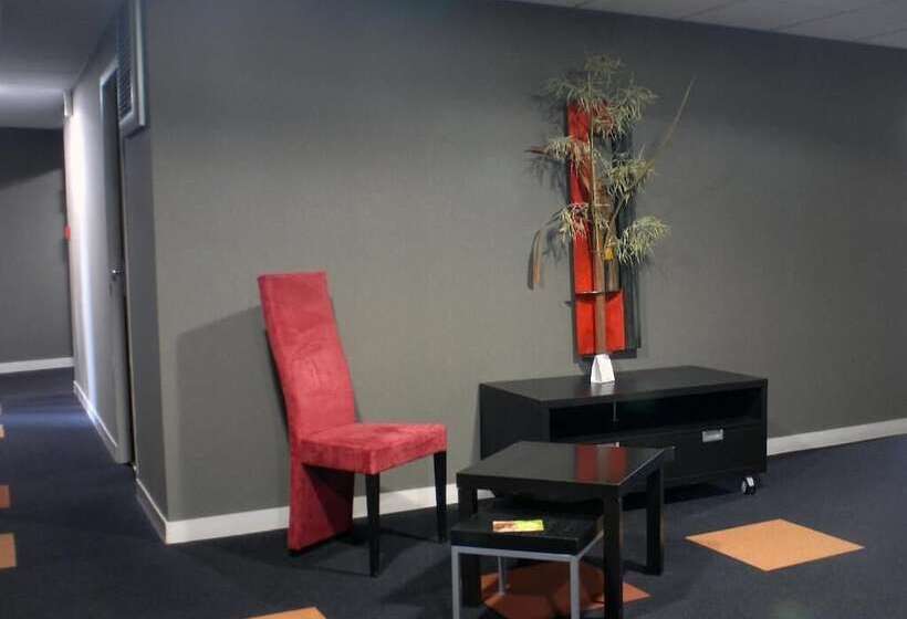 فندق De Loire Et Restaurant Les Bateliers