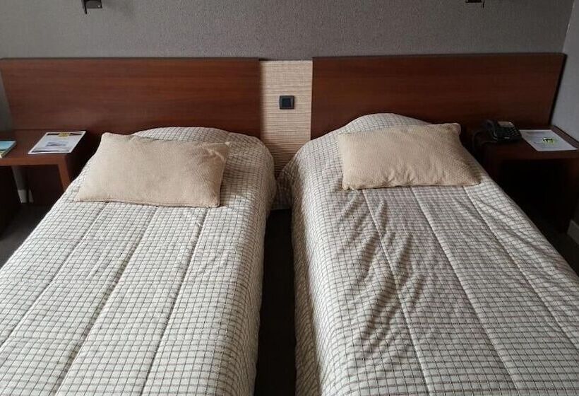 فندق De Loire Et Restaurant Les Bateliers