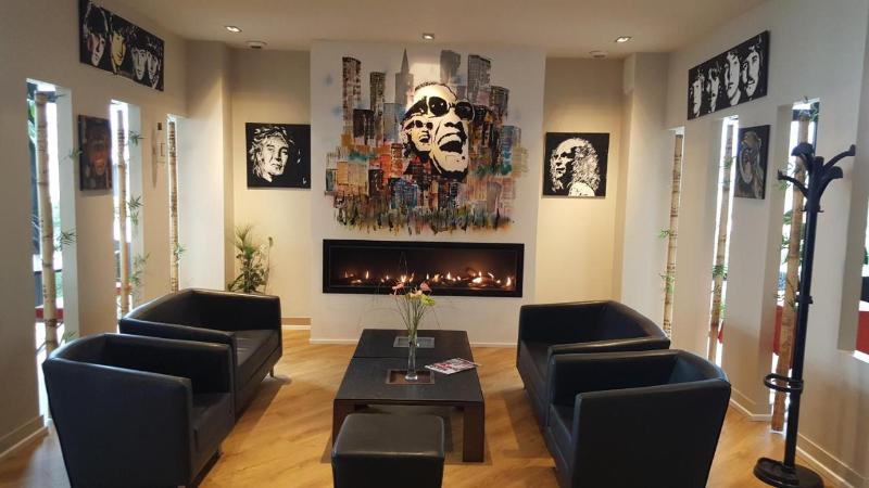 فندق De Loire Et Restaurant Les Bateliers