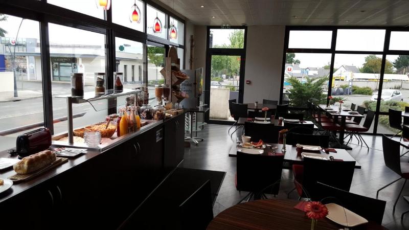 فندق De Loire Et Restaurant Les Bateliers