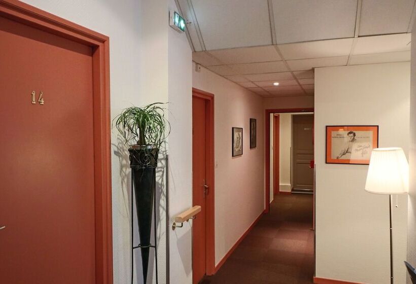 Отель Logis Hôtel Des Oliviers