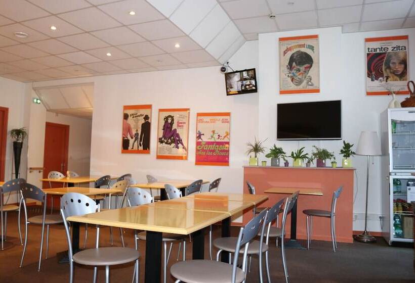 Отель Logis Hôtel Des Oliviers