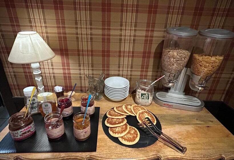 Отель Du Pot D'etain