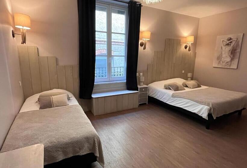 Отель Du Pot D'etain