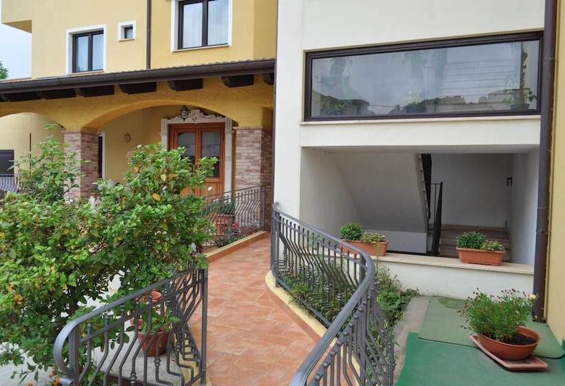 酒店 Duca Di Calabria