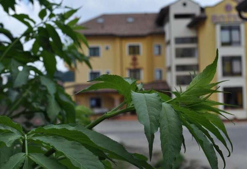 酒店 Duca Di Calabria