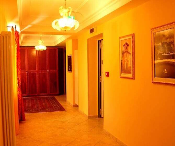 酒店 Duca Di Calabria