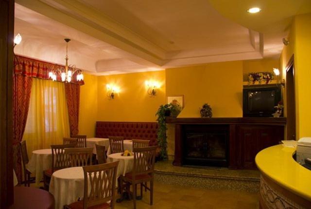 酒店 Duca Di Calabria