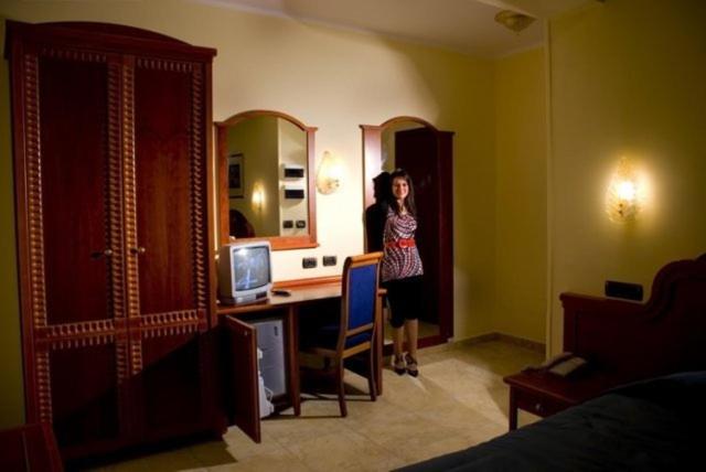 酒店 Duca Di Calabria