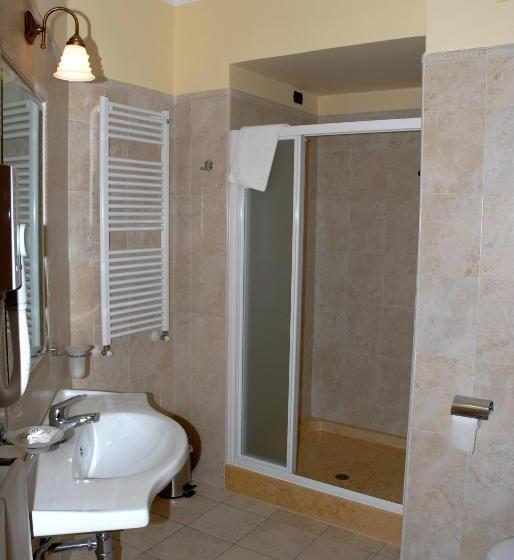 酒店 Duca Di Calabria