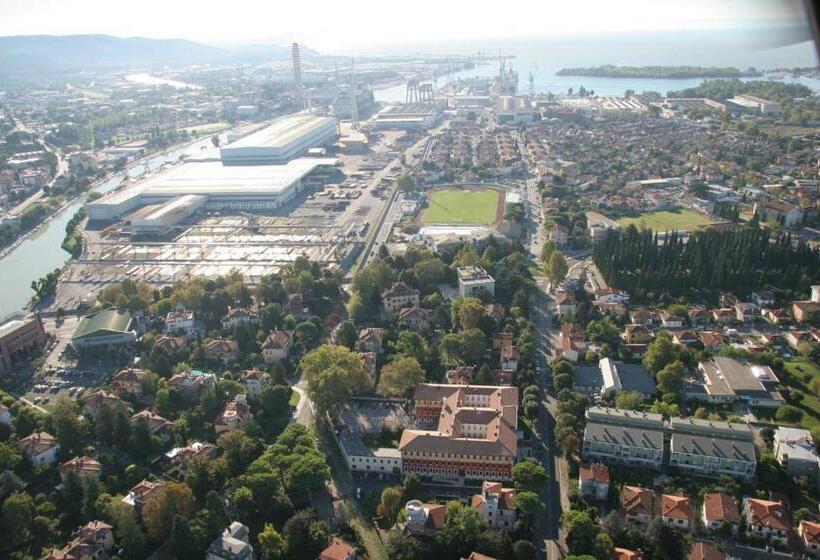 Europalace Hotel, Bw Signature Collection