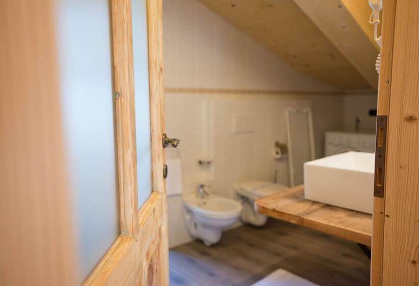 בית מלון כפרי Garni Le Corti